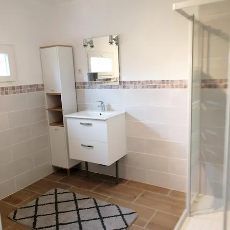 Des Pres Holiday home *